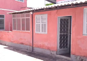 Foto 1 de Casa com 1 Quarto para alugar, 40m² em Sampaio, Rio de Janeiro