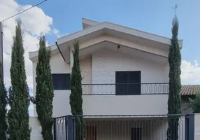 Foto 1 de Sobrado com 3 Quartos à venda, 248m² em Centro, Bálsamo