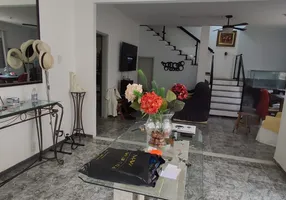 Foto 1 de Casa de Condomínio com 3 Quartos à venda, 320m² em Méier, Rio de Janeiro