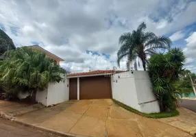 Foto 1 de Casa com 4 Quartos para venda ou aluguel, 383m² em Parque Santa Mônica, São Carlos