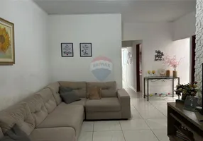 Foto 1 de Casa com 3 Quartos à venda, 90m² em Tabuleiro do Pinto, Rio Largo