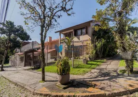 Foto 1 de Casa com 4 Quartos à venda, 258m² em Espiríto Santo, Porto Alegre
