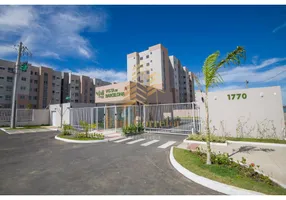 Foto 1 de Apartamento com 2 Quartos para alugar, 45m² em Maringa, Serra