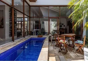 Foto 1 de Casa com 2 Quartos à venda, 300m² em Jardim Luzitânia, São Paulo