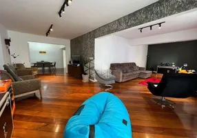 Foto 1 de Apartamento com 4 Quartos à venda, 202m² em Beira Mar, Florianópolis