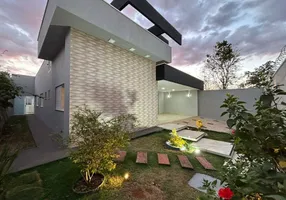 Foto 1 de Casa com 3 Quartos à venda, 108m² em Nacoes, Balneário Camboriú