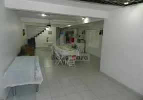 Foto 1 de Sobrado com 3 Quartos à venda, 110m² em Vila Invernada, São Paulo