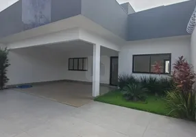 Foto 1 de Casa com 3 Quartos à venda, 250m² em Laranjeiras, Uberlândia