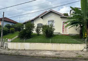 Foto 1 de Casa com 3 Quartos para alugar, 150m² em CENTRO, Águas de São Pedro