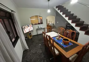 Foto 1 de Casa com 4 Quartos à venda, 216m² em Jardim D'abril, Osasco