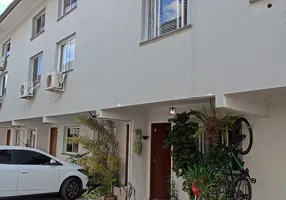 Foto 1 de Apartamento com 2 Quartos à venda, 52m² em Centro, Viamão