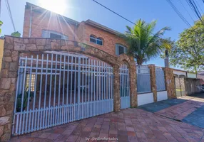 Foto 1 de Sobrado com 3 Quartos à venda, 248m² em Residencial Santa Maria, Valinhos