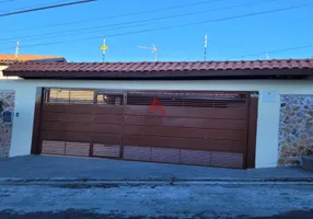 Foto 1 de Casa com 3 Quartos para venda ou aluguel, 180m² em Jardim Terras de Sao Joao, Jacareí