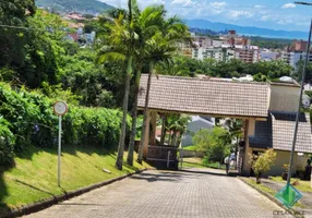 Foto 1 de Lote/Terreno à venda, 794m² em Córrego Grande, Florianópolis