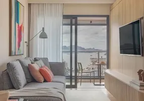 Foto 1 de Apartamento com 2 Quartos à venda, 46m² em Centro, Rio de Janeiro