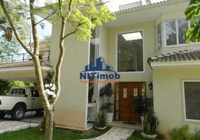 Foto 1 de Casa com 4 Quartos à venda, 400m² em Pendotiba, Niterói