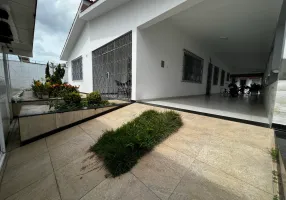 Foto 1 de Casa com 5 Quartos para alugar, 350m² em Centro, Alagoinhas