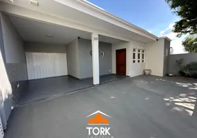 Foto 1 de Casa com 3 Quartos para alugar, 148m² em Vila Santa Helena, Presidente Prudente