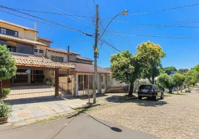 Foto 1 de Casa com 3 Quartos à venda, 200m² em Cavalhada, Porto Alegre