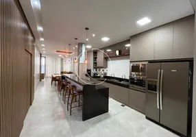 Foto 1 de Casa de Condomínio com 3 Quartos à venda, 220m² em Condominio Residencial Grand Trianon, Anápolis