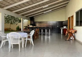Foto 1 de Casa com 4 Quartos à venda, 145m² em Vila Itatiaia, Goiânia