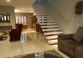 Foto 1 de Casa de Condomínio com 5 Quartos para venda ou aluguel, 340m² em Tatuapé, São Paulo