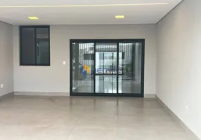 Foto 1 de Casa com 3 Quartos à venda, 140m² em Jardim Espanha, Maringá