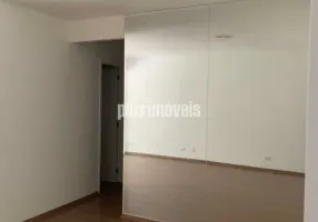 Foto 1 de Apartamento com 3 Quartos para alugar, 75m² em Morumbi, São Paulo