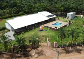 Foto 1 de Fazenda/Sítio com 4 Quartos à venda, 1000m² em Centro, Penápolis