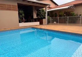 Foto 1 de Casa com 3 Quartos à venda, 400m² em Jardim Shangri La A, Londrina