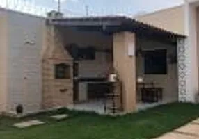 Foto 1 de Casa com 3 Quartos para venda ou aluguel, 180m² em Vila Corrêa, Ferraz de Vasconcelos