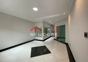 Foto 1 de Casa com 3 Quartos à venda, 225m² em Custódio Pereira, Uberlândia