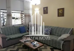 Foto 1 de Casa com 2 Quartos à venda, 210m² em Vila Liviero, São Paulo