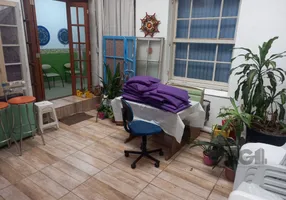 Foto 1 de Apartamento com 3 Quartos à venda, 65m² em Centro Histórico, Porto Alegre