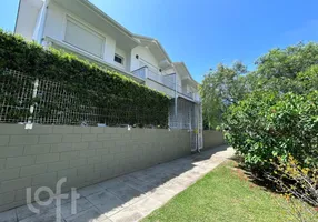 Foto 1 de Casa com 3 Quartos à venda, 220m² em Jurerê, Florianópolis