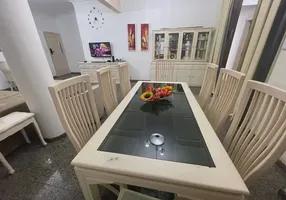 Foto 1 de Apartamento com 4 Quartos para alugar, 141m² em Copacabana, Rio de Janeiro