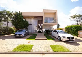 Foto 1 de Casa de Condomínio com 4 Quartos à venda, 475m² em ALPHAVILLE CRUZEIRO DO SUL, Goiânia