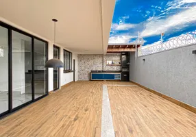 Foto 1 de Casa com 4 Quartos à venda, 330m² em Santo Agostinho, Governador Valadares