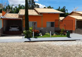 Foto 1 de Casa com 3 Quartos à venda, 126m² em Setor Lagoa Quente, Caldas Novas