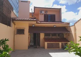 Foto 1 de Casa com 3 Quartos à venda, 190m² em Cajuru, Curitiba