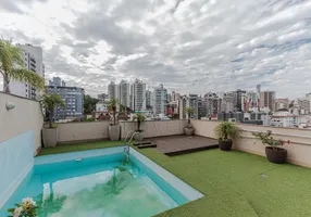 Foto 1 de Cobertura com 3 Quartos para venda ou aluguel, 310m² em Rio Branco, Porto Alegre