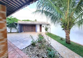 Foto 1 de Casa com 3 Quartos à venda, 239m² em Capim Macio, Natal