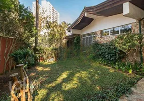 Foto 1 de Casa com 4 Quartos à venda, 550m² em Santo Amaro, São Paulo