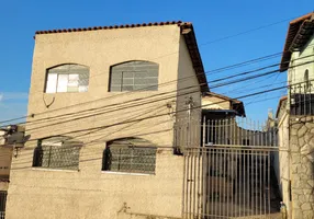 Foto 1 de Casa com 2 Quartos para alugar, 65m² em Concórdia, Belo Horizonte