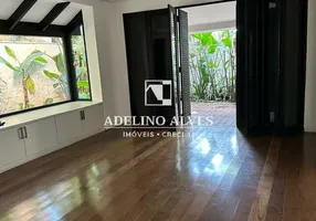 Foto 1 de Casa com 5 Quartos para alugar, 300m² em Vila Olímpia, São Paulo