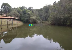 Foto 1 de Fazenda/Sítio com 1 Quarto à venda, 55m² em Zona Rural, Oliveira