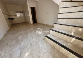 Foto 1 de Casa de Condomínio com 2 Quartos à venda, 55m² em Vila Tupi, Praia Grande