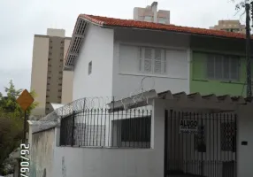 Foto 1 de Casa com 2 Quartos para alugar, 95m² em Vila Gomes, São Paulo