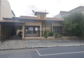 Foto 1 de Casa com 3 Quartos à venda, 135m² em Centro, Balneário Camboriú