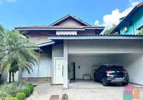 Foto 1 de Casa de Condomínio com 4 Quartos à venda, 235m² em Atiradores, Joinville